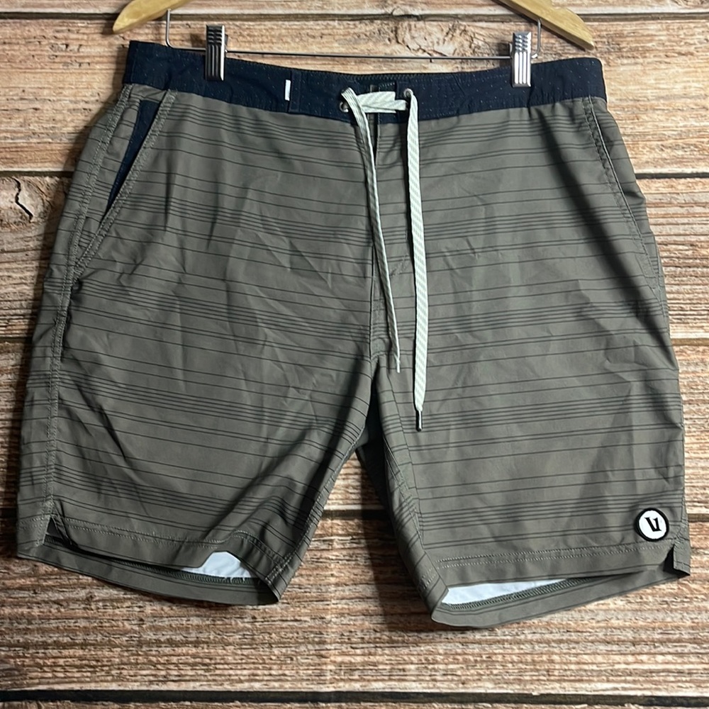 Vuori Shorts Men’s 34